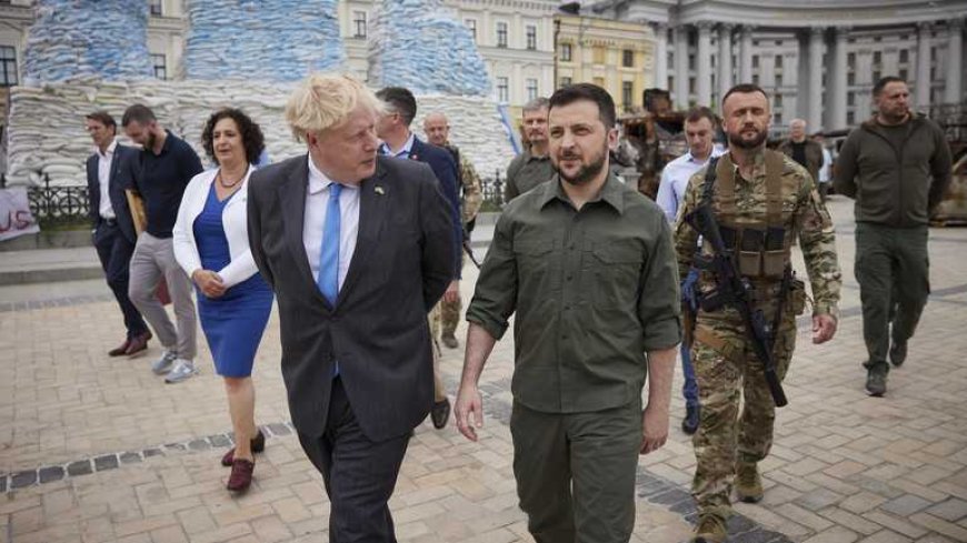 Boris Johnson: “Vladimir Poetin is een f***ing idioot”