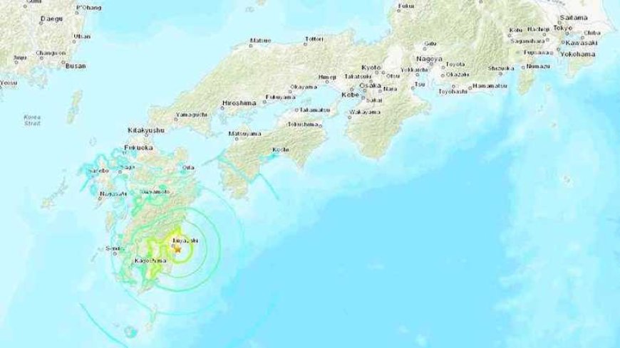 Tsunami-alarm na zware aardbeving voor de kust van Japan