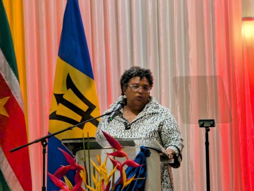 Mia Mottley: ‘Ik nodig jullie uit’