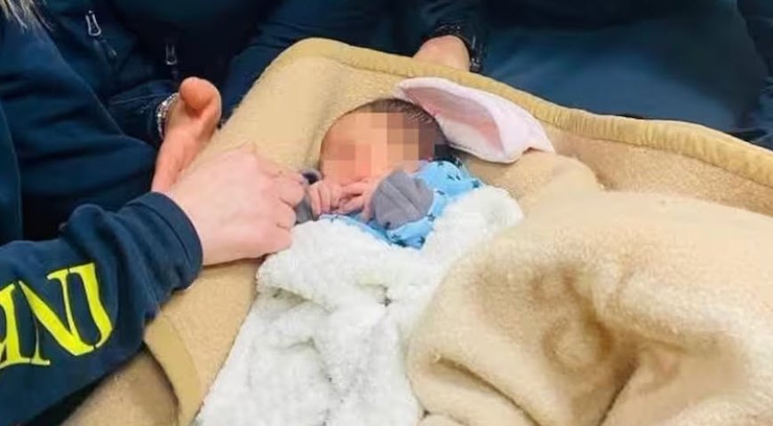 Italiaanse ‘verpleegster’ steelt pasgeboren baby en meldt bevalling op Facebook