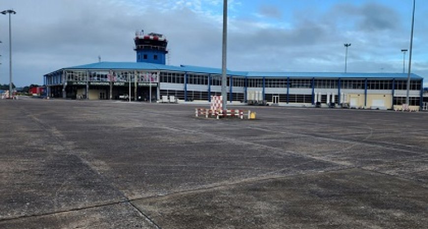 Drugssmokkelaar aangehouden op JAP-luchthaven